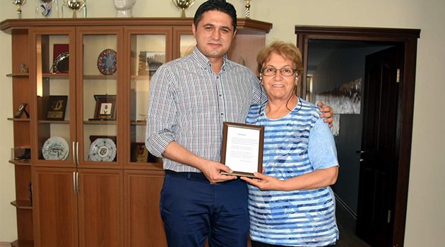 Ödüllü Şair Atacan'dan Başkan Acar'a Şiir