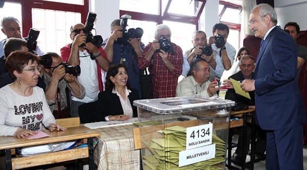 Oy ve vekil kaybetti ama Kılıçdaroğlu başbakan adayı