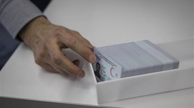 PIN kodlu yeni kimlikler pazartesi dağıtılmaya başlanacak