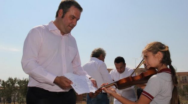 Piriştina’dan Minik Yağmur’a Anlamlı Hediye