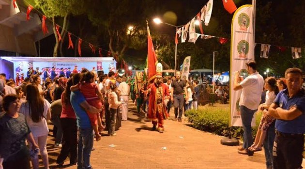 Ramazan Sokağı’ndan Mehteran geçti