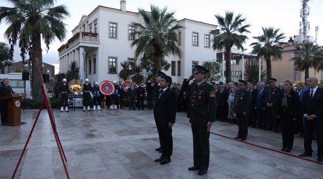 Saat 09.05'de Urla'da hayat bir kez daha durdu
