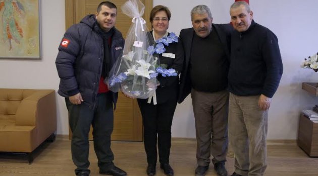 Şampiyonlardan Başkan Pekdaş’a teşekkür ziyareti