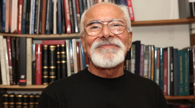 Şubat ayının konuğu Prof. Dr. Emre Kongar