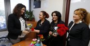 Kadın muhtarlara 8 Mart sürprizi 