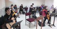 2350 kursiyer 18 farklı dalda eğitim alıyor