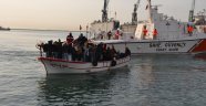 Bir haftada 538 kaçak göçmen kurtarıldı