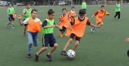 Geleceğin futbol yıldızları Buca'da yetişiyor