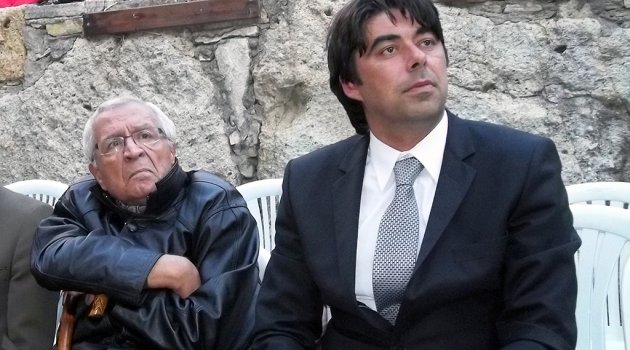 Tarık Dursun K dostları, Türk Edebiyatı’nın unutulmaz kalemini Foça’da andı…