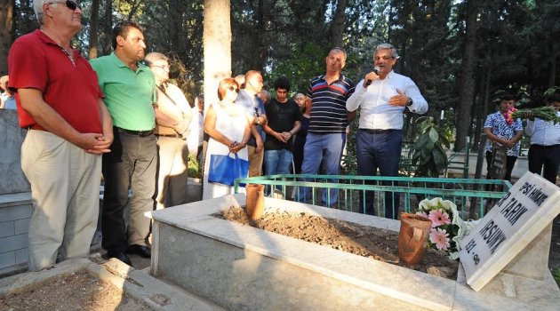 Tarık Dursun K mezarı başında anıldı