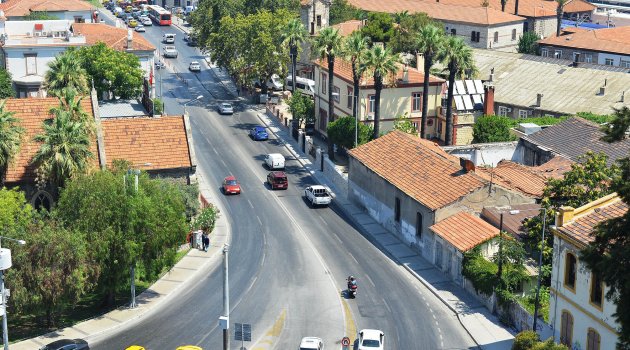 Tek şeritlik genişleme Alsancak trafiğine nefes aldırdı