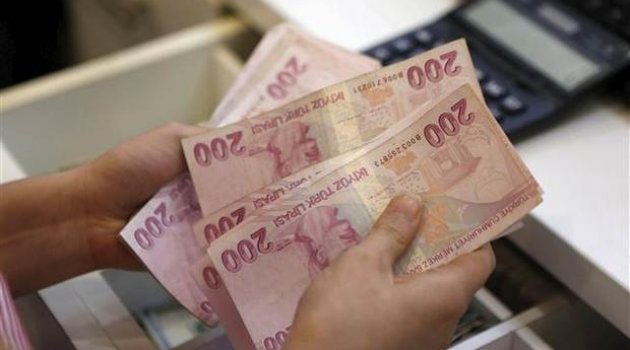 Toplam tüketici kredileri azaldı