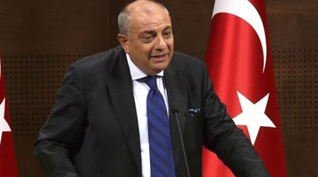 Tuğrul Türkeş MHP'den istifa etti