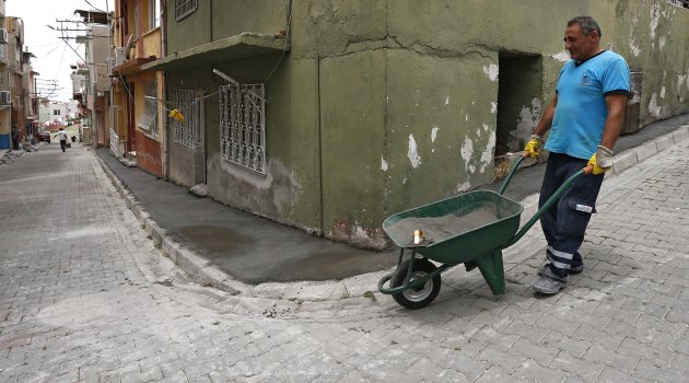 Vatandaş istedi kaldırımlar değişti