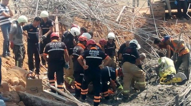 Viyadük inşaatında kaza: İşçiler enkaz altında