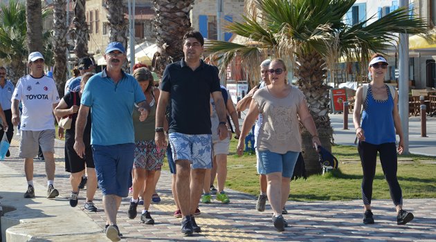Yeni Foça, yeni güne sabah sporuyla başladı…
